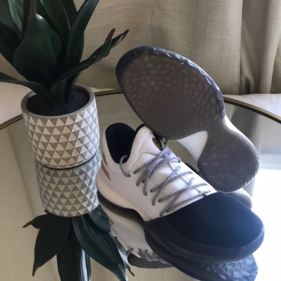 🔥🏀Adidas James Harden basketball boys shoes🏀🔥 - Picture 5 of 5